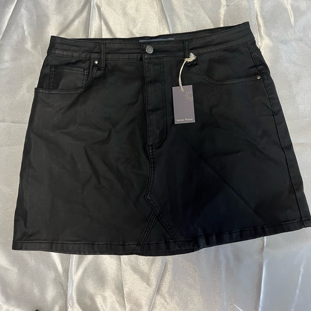 Beautiful faux leather black mini skirt!!!